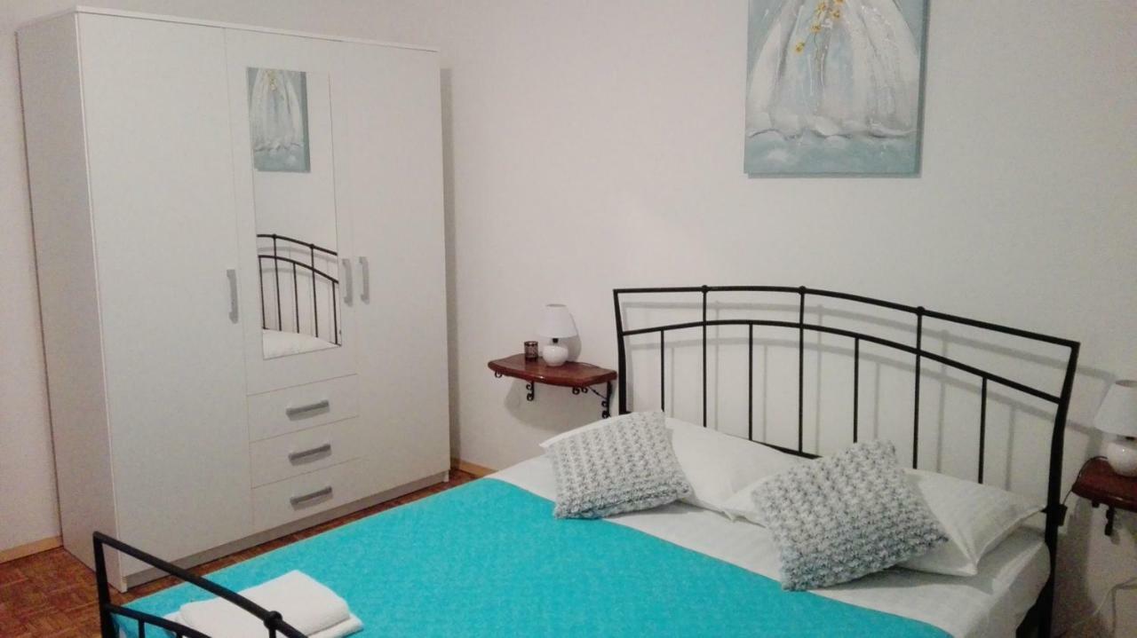 Apartments Eliva ウマグ エクステリア 写真