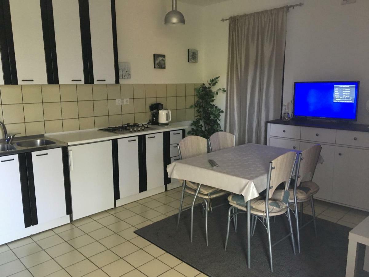 Apartments Eliva ウマグ エクステリア 写真